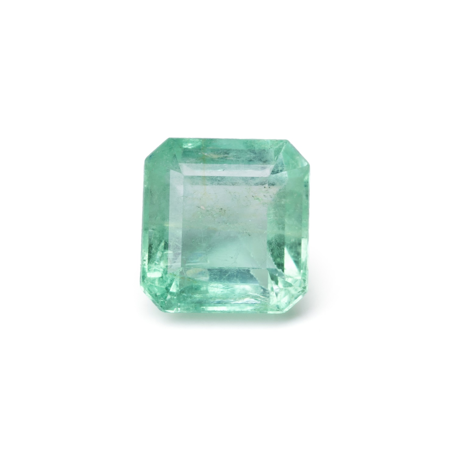 When a 30 ct “Emerald” Turns Out to Be Green Beryl: ALGT’s Gemological Analysis